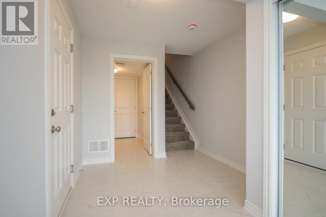 Photo du bâtiment - 2004 Leinster Cir