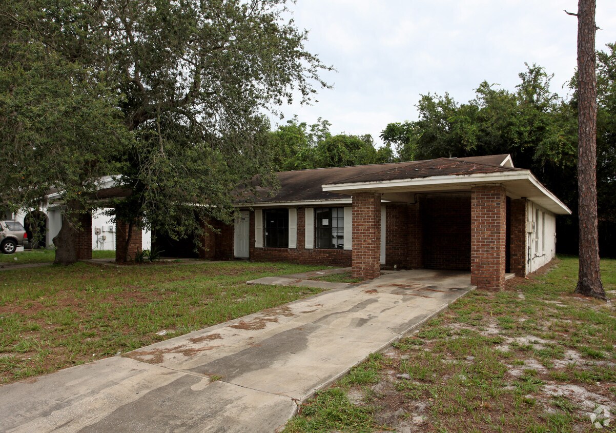 Building Photo - Ridgewood Acres