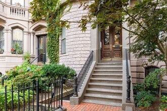 Building Photo - 167 Beacon St