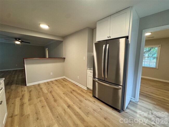 Foto del edificio - 6314 Harrisburg Rd