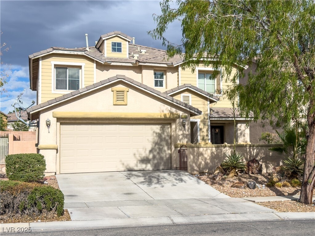 Foto principal - 3384 Jasmine Vine Ct