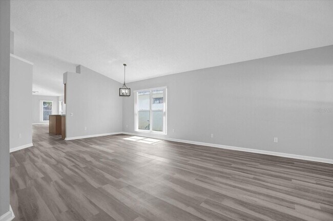 Foto del edificio - 3521 Moss Pointe Pl
