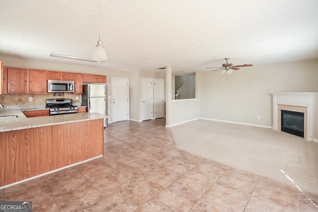 Building Photo - 415 Parkside Way