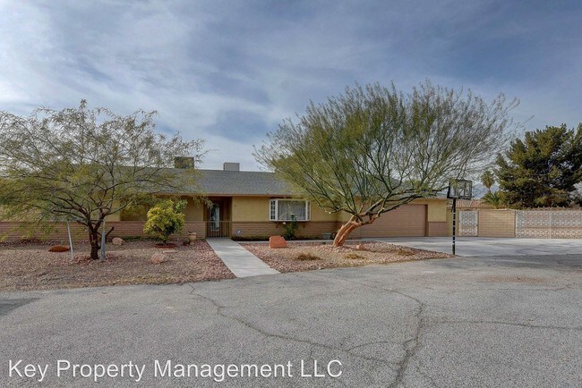 Building Photo - 4 br, 3 bath House - 6075 W. Brooks Ave