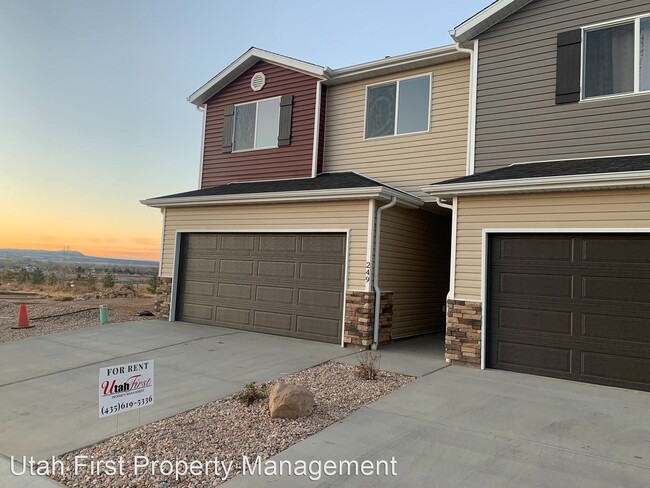 Foto del edificio - 3 br, 2.5 bath House - 3052 N 175 E