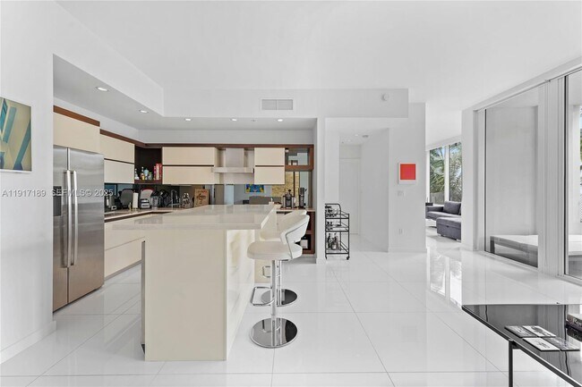 Foto del edificio - 2100 Park Ave