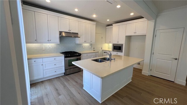 Building Photo - 241 Overbrook