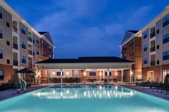 Building Photo - 11 US-1