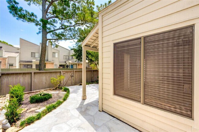 Foto del edificio - 1572 Prairie Grove Dr