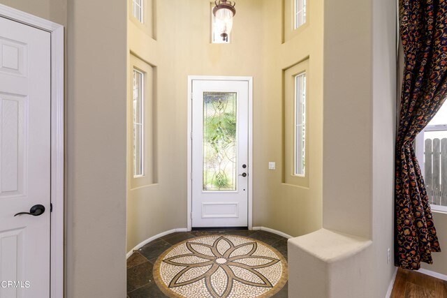 Building Photo - 5095 Via Fresco