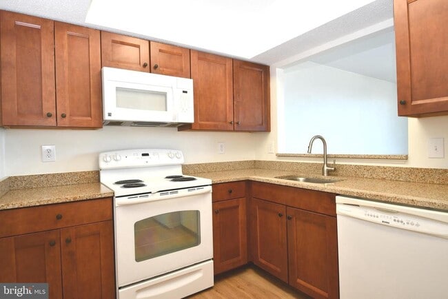 Building Photo - 5505 Seminary Rd