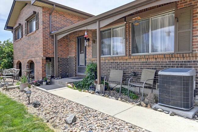 Foto del edificio - 611 Harvard St, Colorado Springs, CO 80911...