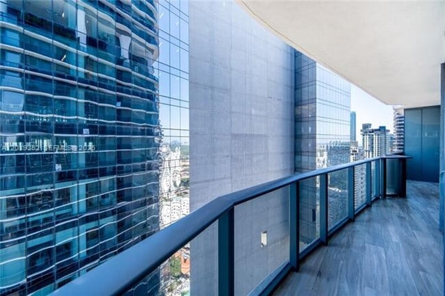 Building Photo - 801 S Miami Ave