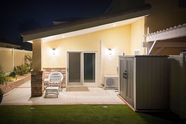 Foto del edificio - Rare Opportunity – Private 1 Bed / 1 Bath Attached ADU in Jeffries Ranch