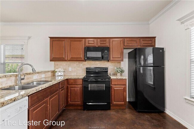 Building Photo - 4 br, 4 bath House - 6809 Appomattox Drive