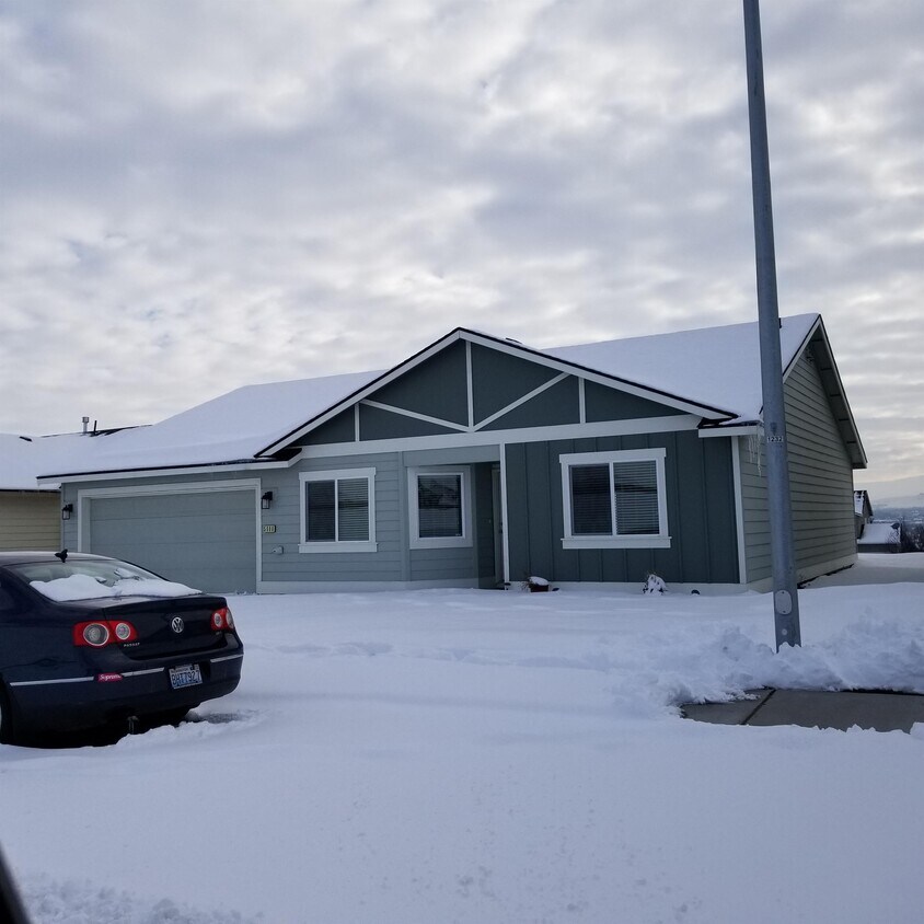 5808 Chapel Hill Blvd, Pasco, WA 99301 House Rental in Pasco, WA