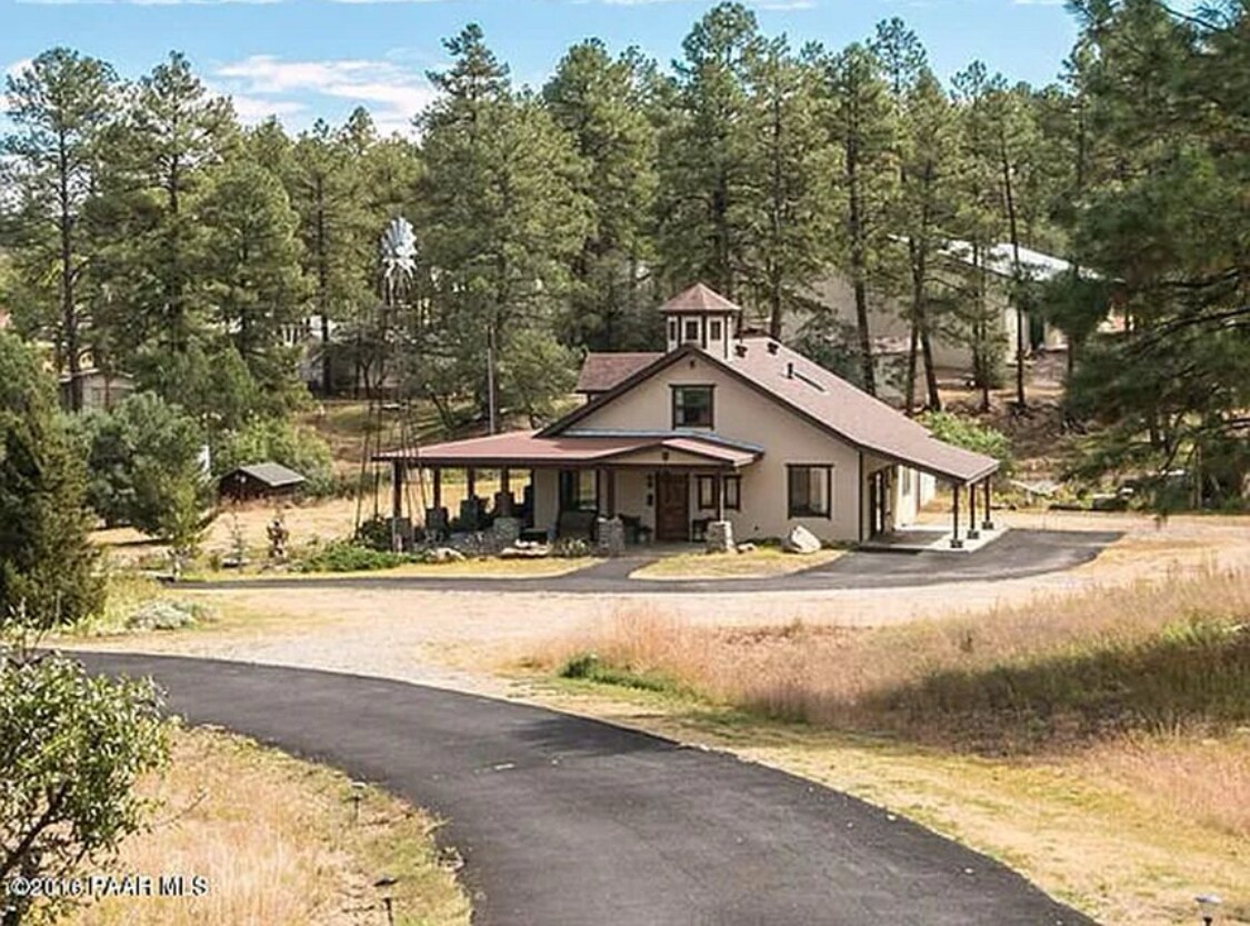 Foto del edificio - 3820 W Iron Springs Rd