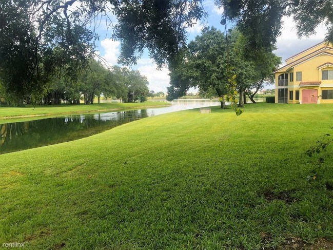 Building Photo - 1 br, 1 bath Condo - Sailboat Pointe 2460 ...