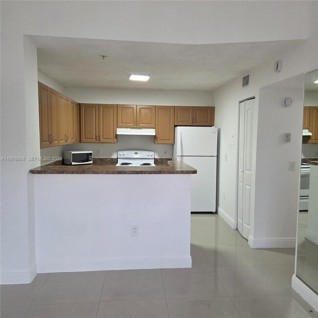 Foto del edificio - 2031 Renaissance Blvd