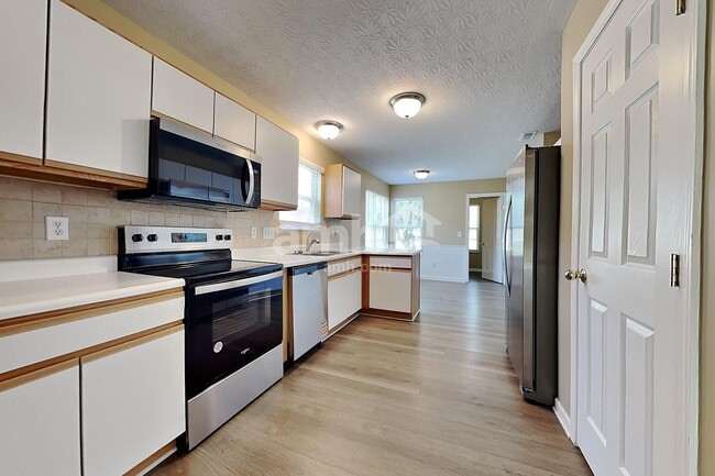 Building Photo - 7783 Haverhill Ln