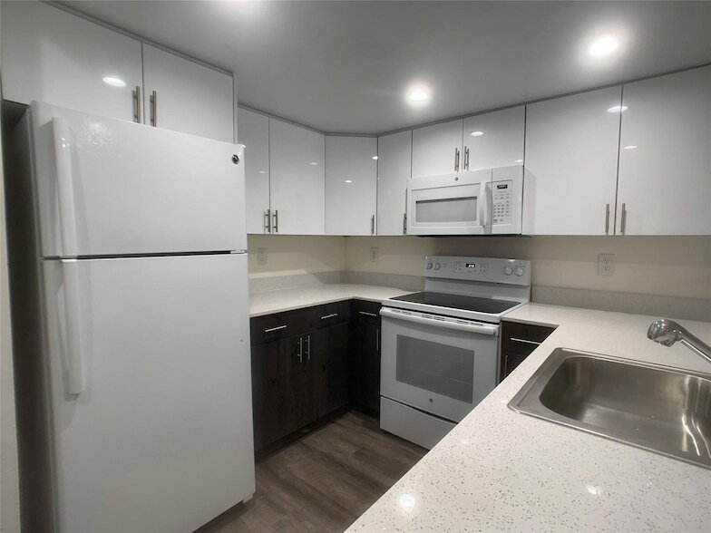 Foto principal - 2601 NW 16th St Rd