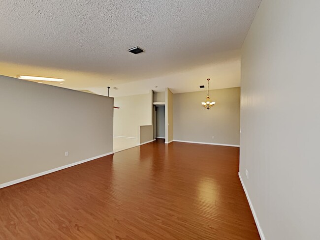 Building Photo - 7917 Ambleside Way