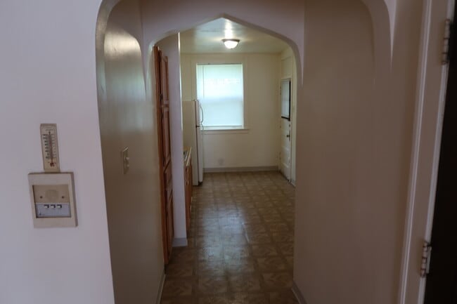 Building Photo - 7757 - 59 S Phillips