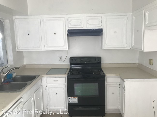 Foto del edificio - 4612 Baxter Pl