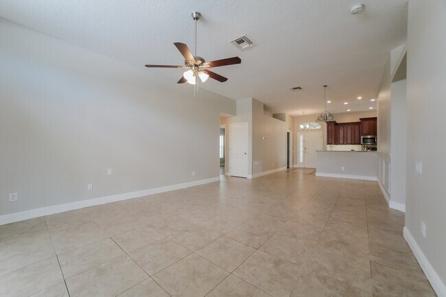 Building Photo - 10225 Hunters Haven Blvd