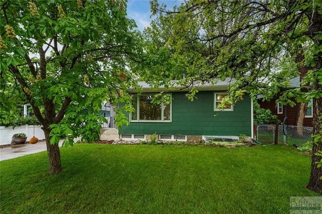 Building Photo - 619 Parkhill Dr