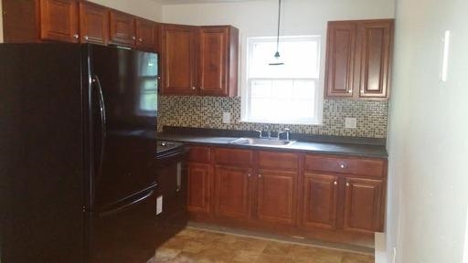 Kitchen - Hillcrest Luxury Condominiums