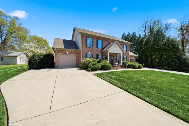 Foto del edificio - Hollar Duplex Conover