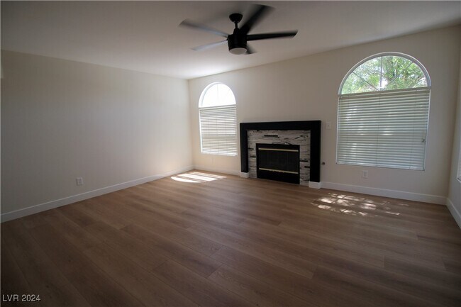 Building Photo - 1610 Coyote Run Dr