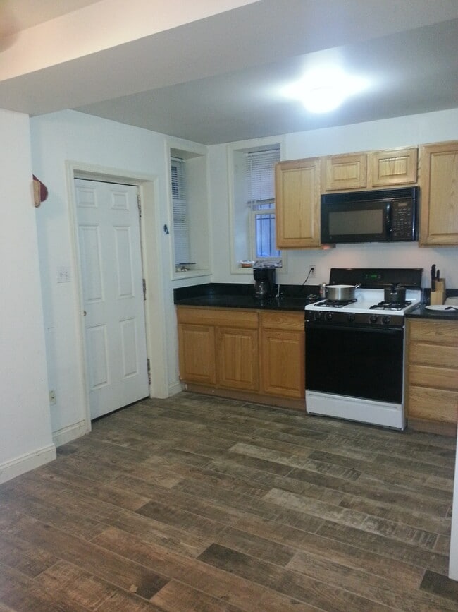 Building Photo - 1241 New Jersey Ave NW