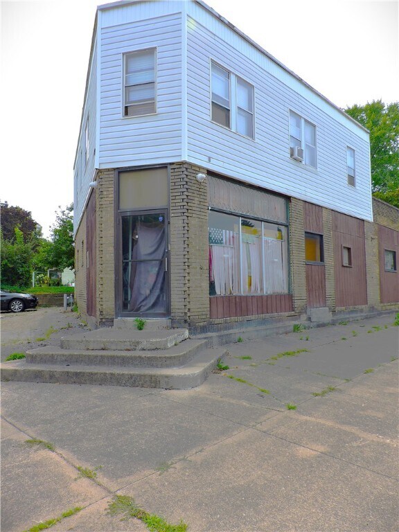 Foto principal - 217 Middlesex Rd
