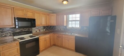 Building Photo - 407 Arcadia Ave