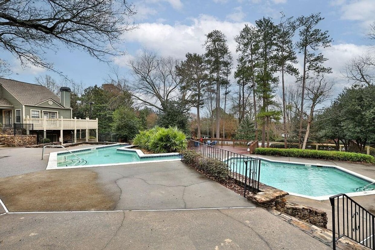 2605 Vinings Central Run SE, Atlanta, GA 30339 House Rental in