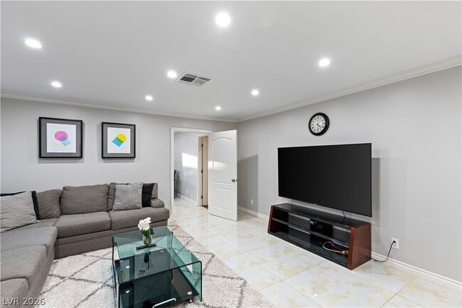 Building Photo - 375 Tierra St