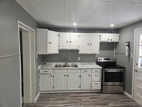 Building Photo - 56 W Garrison St