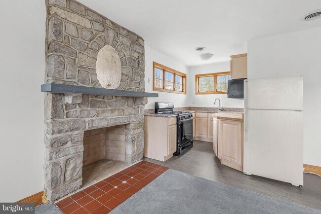 Foto del edificio - 217 N Providence Rd