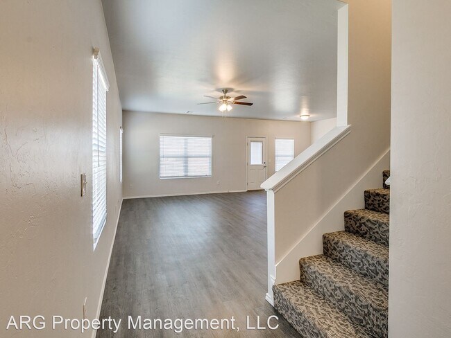 Building Photo - 4 br, 2.5 bath House - 9501 Black Tail Circle