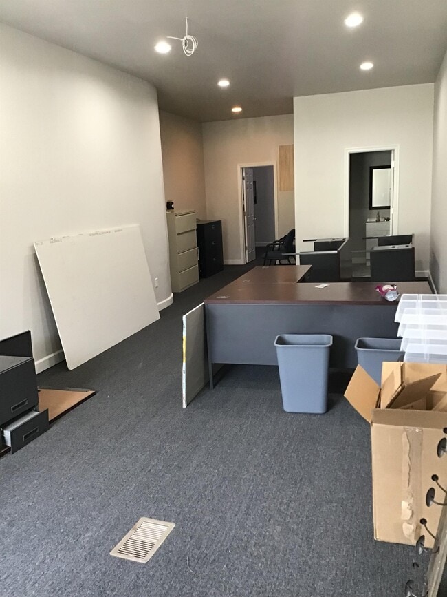 Photo - 125 Main St House