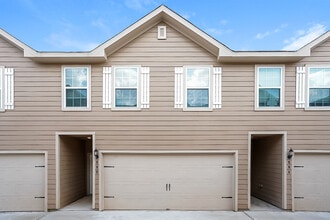 Building Photo - 582 Solomon Ln