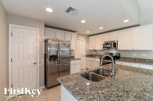 Foto del edificio - 3237 NW 41st Pl