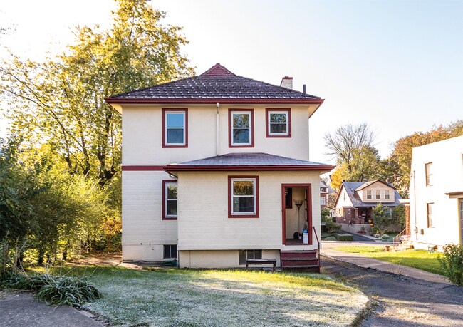 Foto del edificio - 184 Meadow Ave