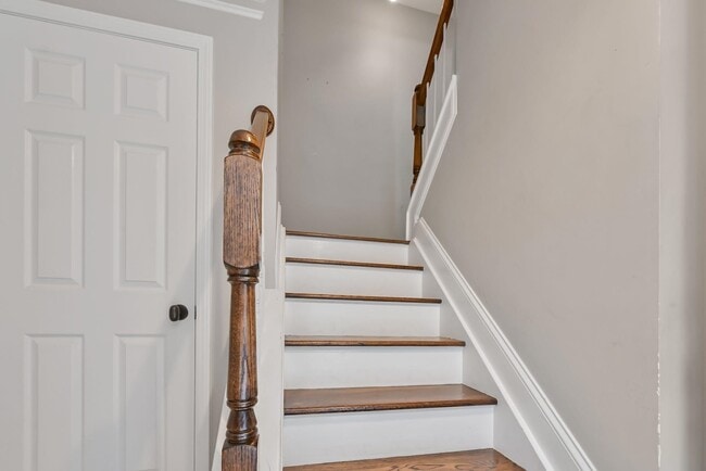 Building Photo - 172 Price Ct