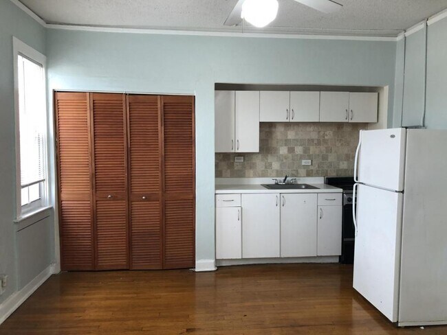 Building Photo - 5101 Webster Ave., Apt. 14, WPB, FL 33405
