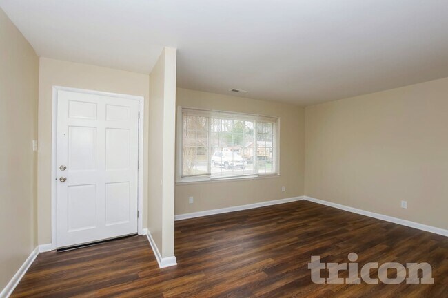 Foto del edificio - 711 Vickery Dr