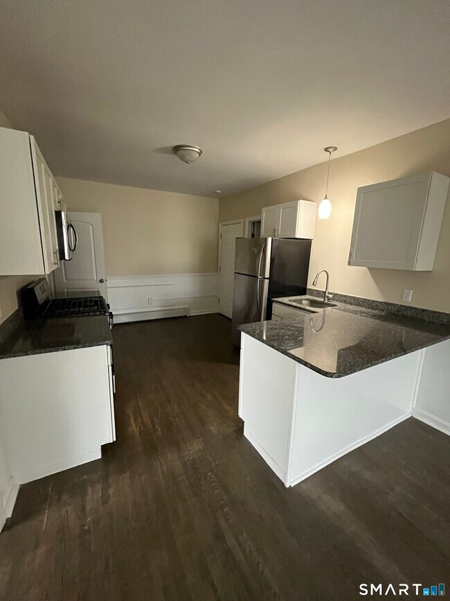 Foto del edificio - 410 S Main St