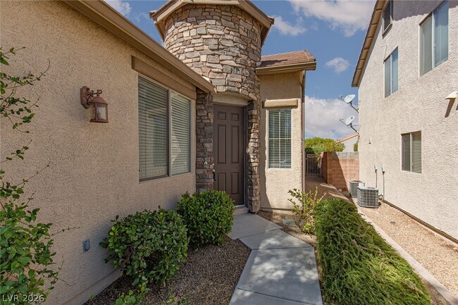 Building Photo - 787 Rise Canyon Dr